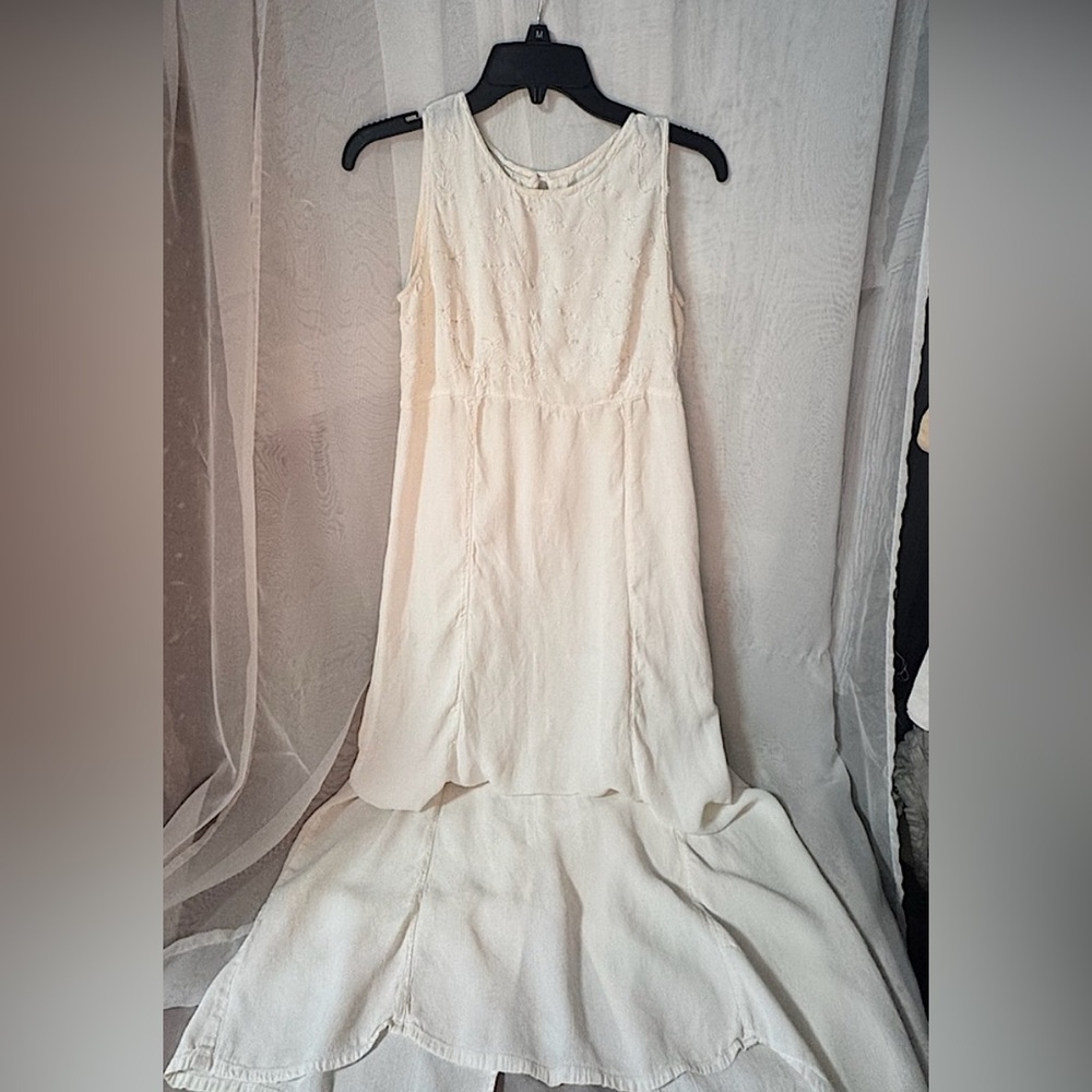 White Linen Maxi Sundress (ALL ITEMS FROM PET FREE SMOKE FREE HOME)